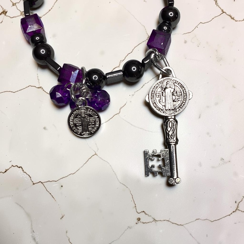 Saint Benedict Hematite Purple Crystal Key Charm Stretch Bracelet Religious - Picture 2 of 6